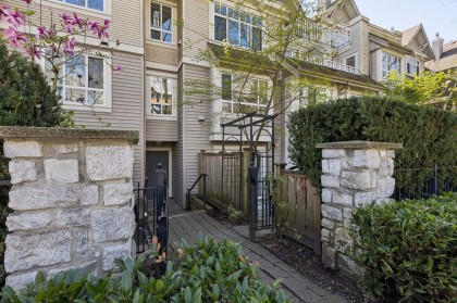Photo 3 at 102 - 365 E 1st Street, Lower Lonsdale, North Vancouver