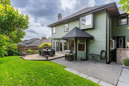 Photo 3 at 2471 Mowat Place, Blueridge NV, North Vancouver