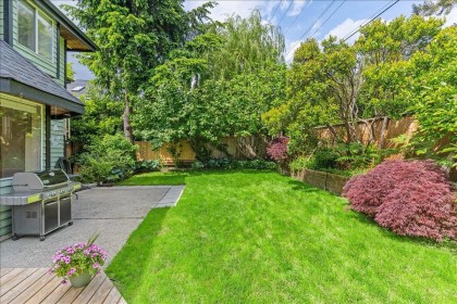Photo 4 at 2471 Mowat Place, Blueridge NV, North Vancouver