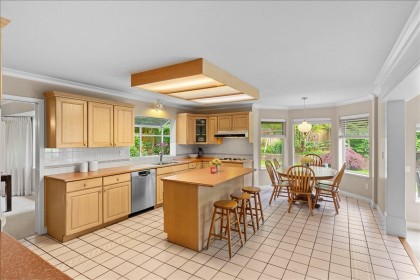 Photo 8 at 2471 Mowat Place, Blueridge NV, North Vancouver