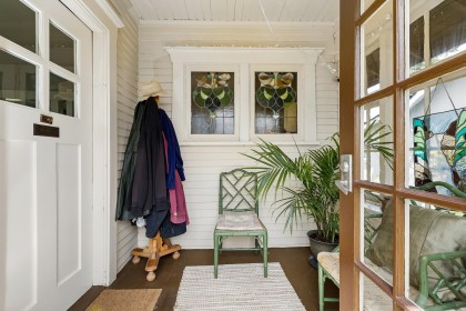 Photo 2 at 534 E 7th Street, Lower Lonsdale, North Vancouver