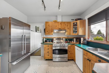 Photo 11 at 534 E 7th Street, Lower Lonsdale, North Vancouver