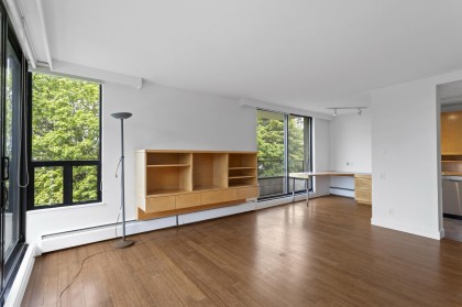 Photo 7 at 408 - 2370 W 2nd Avenue, Kitsilano, Vancouver West