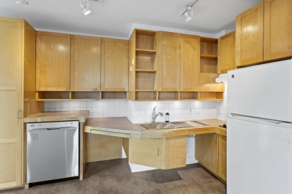 Photo 10 at 408 - 2370 W 2nd Avenue, Kitsilano, Vancouver West