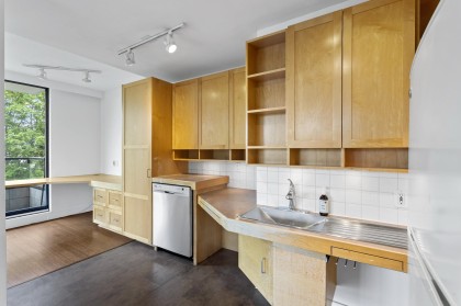 Photo 11 at 408 - 2370 W 2nd Avenue, Kitsilano, Vancouver West