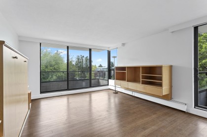 Photo 8 at 408 - 2370 W 2nd Avenue, Kitsilano, Vancouver West