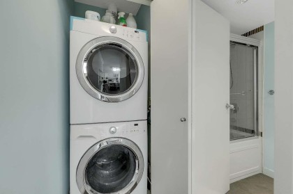Photo 14 at 601 - 1408 Strathmore Mews, Yaletown, Vancouver West