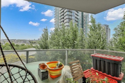 Photo 15 at 601 - 1408 Strathmore Mews, Yaletown, Vancouver West
