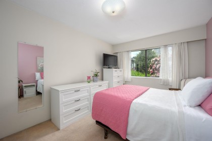 Photo 13 at 105 - 123 E 19th Street, Central Lonsdale, North Vancouver
