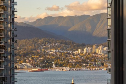 Photo 13 at 905 - 1239 W Georgia Street, Coal Harbour, Vancouver West