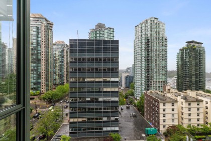 Photo 12 at 905 - 1239 W Georgia Street, Coal Harbour, Vancouver West