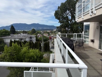 Photo 7 at 602 - 1818 W 6th Avenue, Kitsilano, Vancouver West