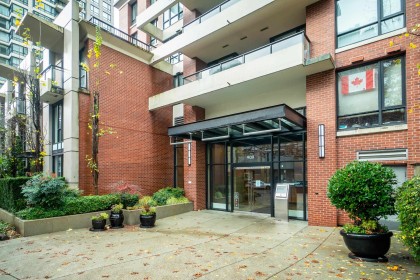 Photo 33 at 2501 - 909 Mainland Street, Yaletown, Vancouver West