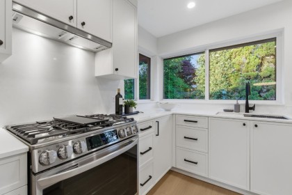 Photo 18 at 2654 Masefield Road, Lynn Valley, North Vancouver