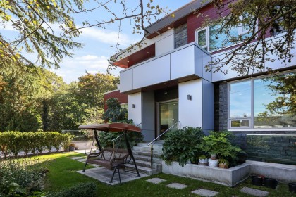 Photo 4 at 1909 Discovery Street, Point Grey, Vancouver West