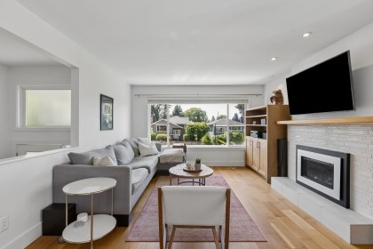 Photo 4 at 316 W 21st Street, Central Lonsdale, North Vancouver