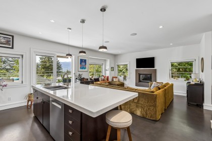 Photo 7 at 4041 Prospect Road, Upper Lonsdale, North Vancouver
