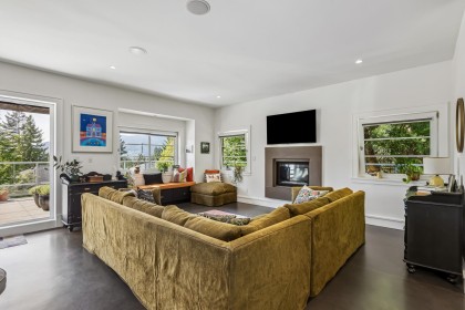 Photo 3 at 4041 Prospect Road, Upper Lonsdale, North Vancouver