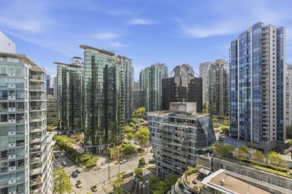 Photo 13 at 1703 - 590 Nicola Street, Coal Harbour, Vancouver West