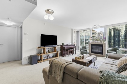 Photo 4 at 1703 - 590 Nicola Street, Coal Harbour, Vancouver West