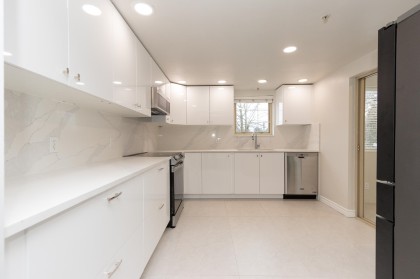 Photo 7 at 208 - 5650 Oak Street, Cambie, Vancouver West