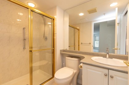 Photo 14 at 208 - 5650 Oak Street, Cambie, Vancouver West