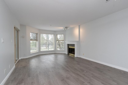Photo 4 at 208 - 5650 Oak Street, Cambie, Vancouver West