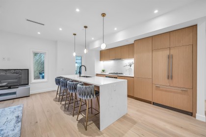Photo 2 at 1012 W 52nd Avenue, South Granville, Vancouver West