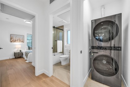 Photo 13 at 1012 W 52nd Avenue, South Granville, Vancouver West