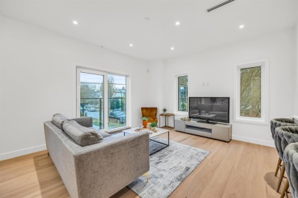 Photo 4 at 1012 W 52nd Avenue, South Granville, Vancouver West