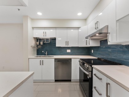 Photo 12 at 3138 W 4th Avenue, Kitsilano, Vancouver West