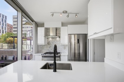 Photo 7 at 208 - 1003 Burnaby Street, Vancouver West