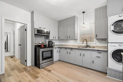 Photo 3 at 936 W 17th Avenue, Cambie, Vancouver West