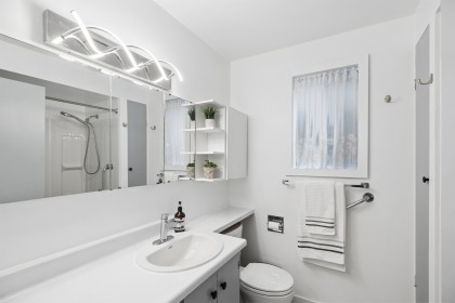 Photo 14 at 936 W 17th Avenue, Cambie, Vancouver West