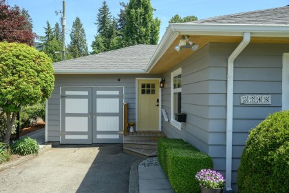 Photo 2 at 3248 Beverley Crescent, Edgemont, North Vancouver