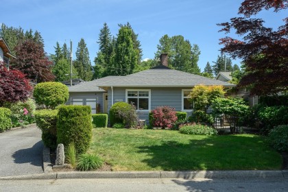 Photo 1 at 3248 Beverley Crescent, Edgemont, North Vancouver