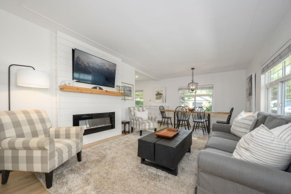 Photo 10 at 3248 Beverley Crescent, Edgemont, North Vancouver