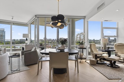 Photo 2 at 801 - 633 Kinghorne Mews, Yaletown, Vancouver West