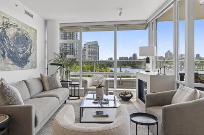 Photo 3 at 801 - 633 Kinghorne Mews, Yaletown, Vancouver West