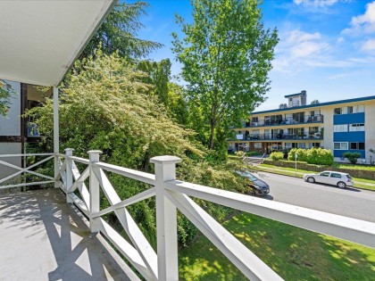 Photo 6 at 5 - 140 E 20th Street, Central Lonsdale, North Vancouver