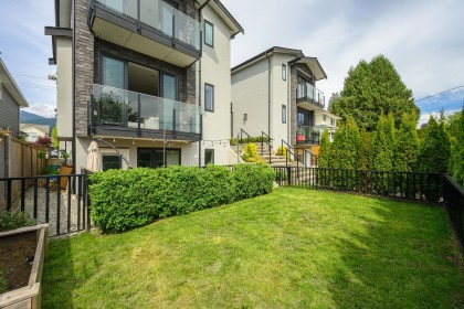 Photo 36 at 3 - 215 E 21st Street, Central Lonsdale, North Vancouver