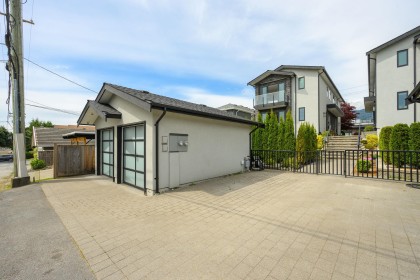 Photo 34 at 3 - 215 E 21st Street, Central Lonsdale, North Vancouver