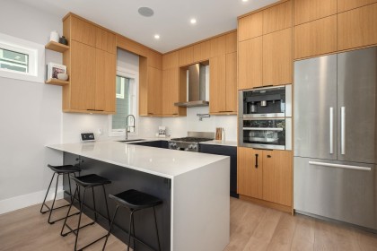Photo 14 at 3 - 215 E 21st Street, Central Lonsdale, North Vancouver