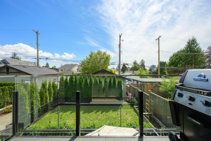 Photo 31 at 3 - 215 E 21st Street, Central Lonsdale, North Vancouver