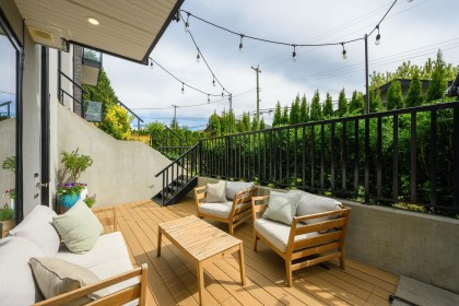 Photo 4 at 3 - 215 E 21st Street, Central Lonsdale, North Vancouver