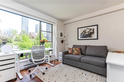 Photo 14 at 505 - 1006 Beach Avenue, Yaletown, Vancouver West