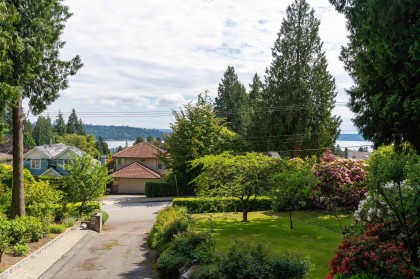 Photo 3 at 1393 Mathers Avenue, Ambleside, West Vancouver