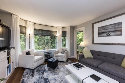 Photo 5 at 412 - 2059 Chesterfield Avenue, Central Lonsdale, North Vancouver