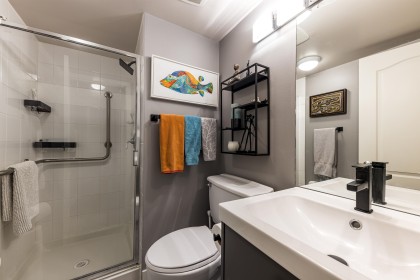 Photo 20 at 412 - 2059 Chesterfield Avenue, Central Lonsdale, North Vancouver