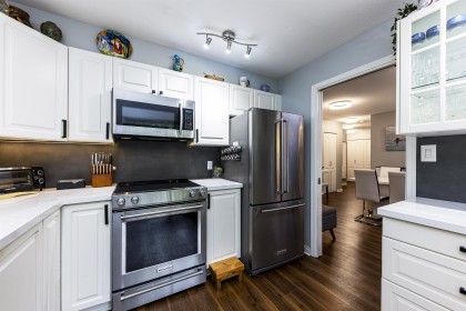 Photo 8 at 412 - 2059 Chesterfield Avenue, Central Lonsdale, North Vancouver